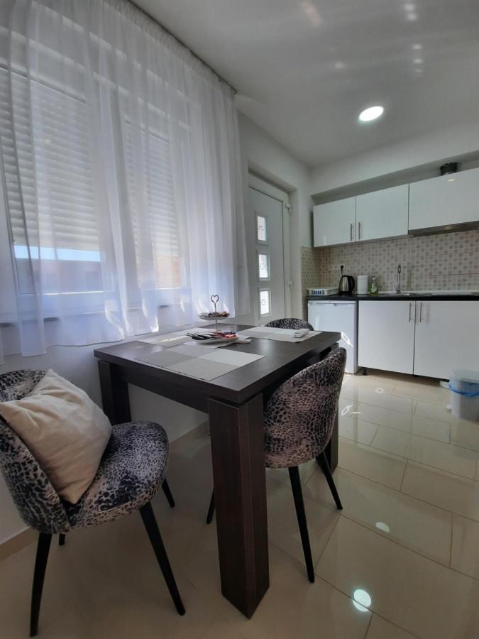 Apartmani Perla Неум Екстериор снимка
